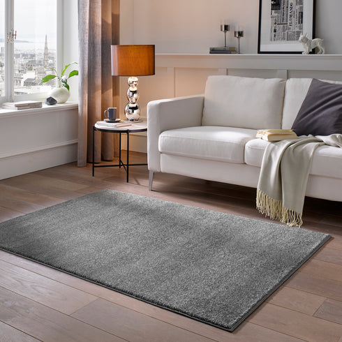 Kurzflor Teppich Designer | Flauschiger Flachflor fürs Wohnzimmer, Esszimmer, Schlafzimmer oder Kinderzimmer | Dunkel Grau